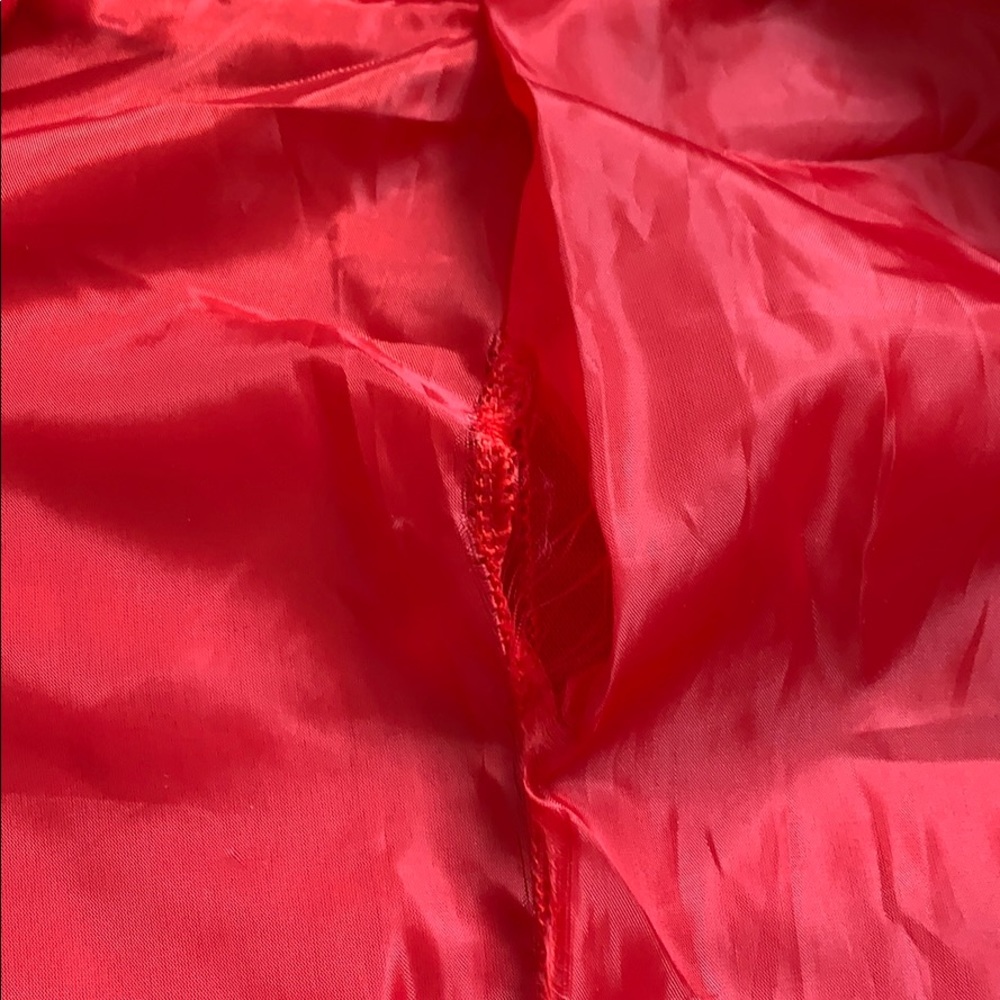 Red jacket - Picture 2 of 2